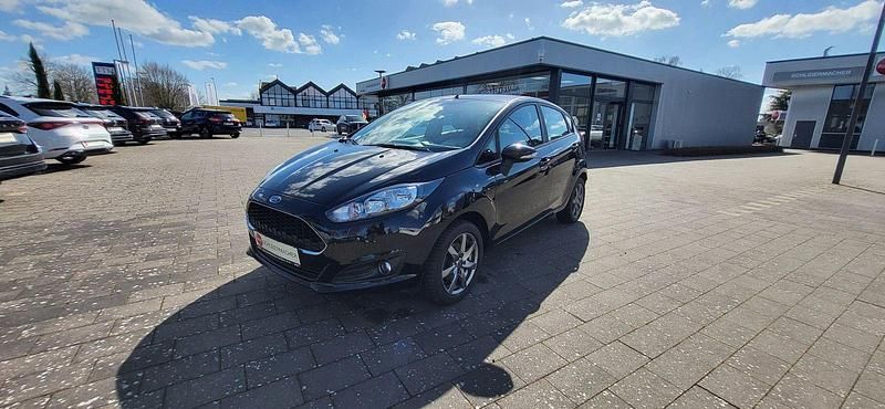 Gebraucht Ford Fiesta Celebration 82 PS (60 kW) 2017 Schwarz Kleinwagen