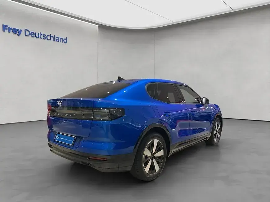 Nowe Ford Capri 210 kW (286 KM) 2025 Niebieski SUV