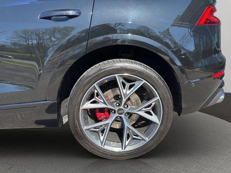 Gebraucht Audi SQ8 Sport 507 PS (372 kW) 2022 Mythosschwarz metallic SUV