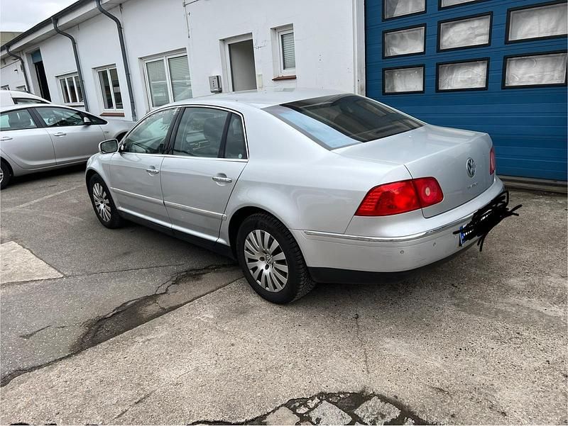 Gebraucht VW Phaeton 241 PS (177 kW) 2004 Silber Limousine