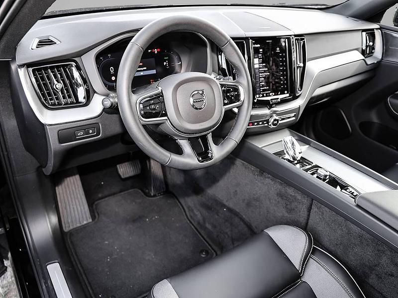 Gebraucht Volvo XC60 Plus 455 PS (334 kW) 2023 Schwarz SUV