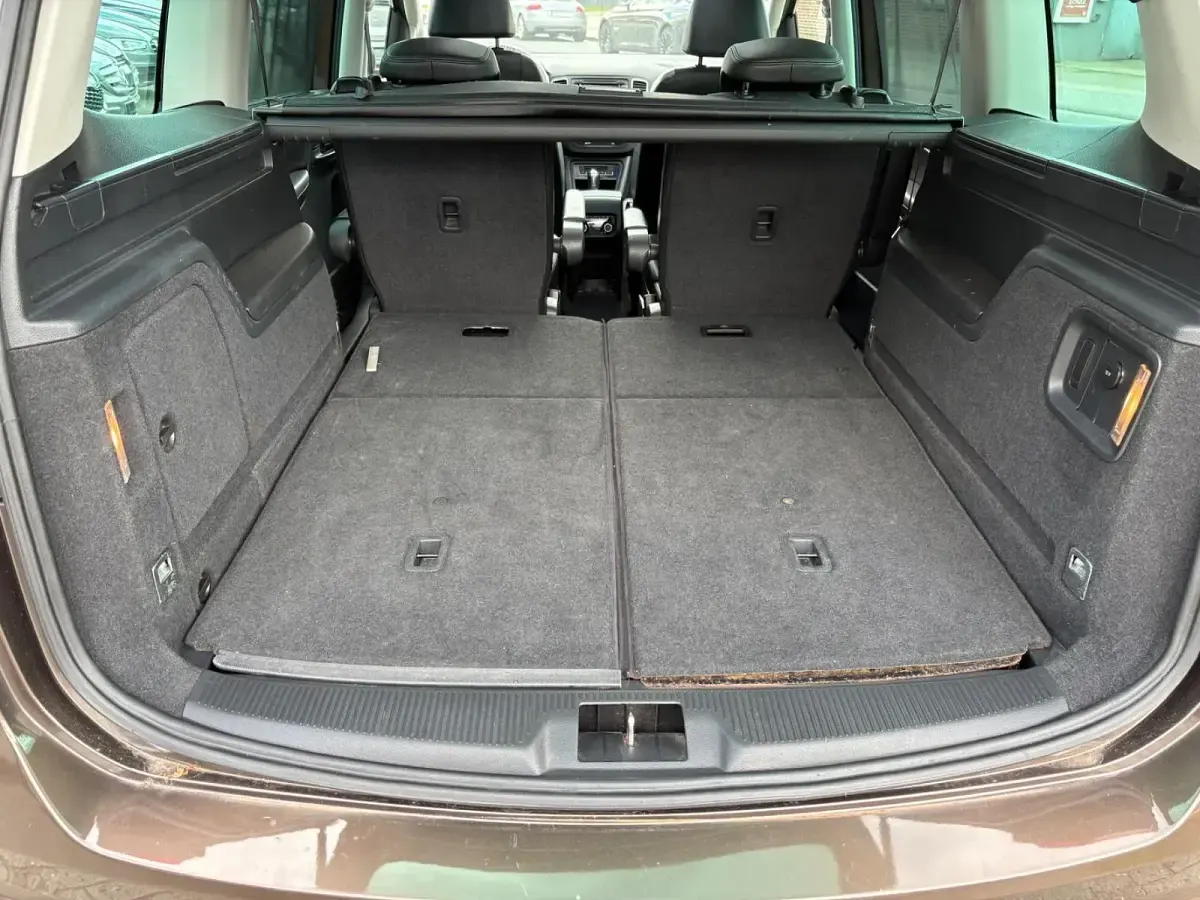 Gebraucht VW Sharan 140 PS (102 kW) 2011 Braun Van / Kleinbus