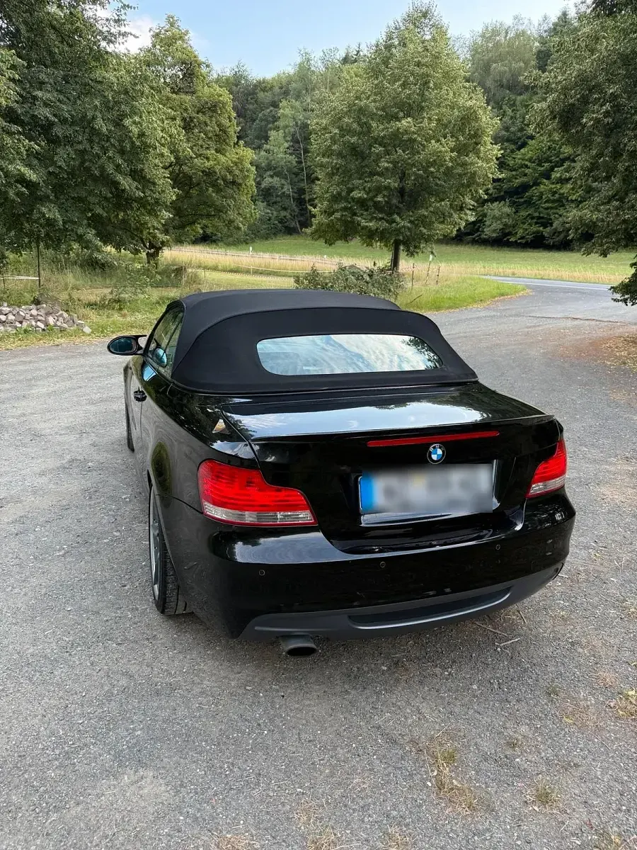 Gebraucht BMW 118 Cabriolet M Sport 143 PS (105 kW) 2009 Schwarz Cabrio