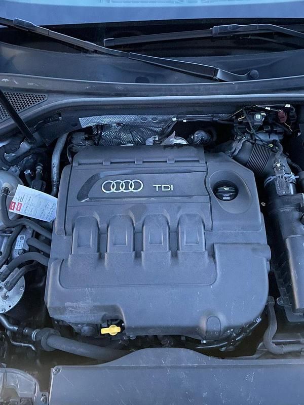 Usata Audi A3 110 CV (80 kW) 2016 Argento Utilitaria