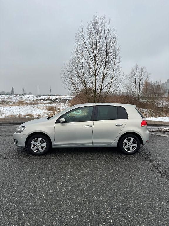 Gebraucht VW Golf VI 86 PS (63 kW) 2010 Silber Kleinwagen