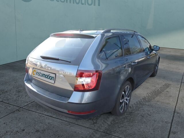 Grau Gebraucht 2019 Skoda Octavia Soleil Kombi | 17.900 € (Teuer) - Bild 1/2