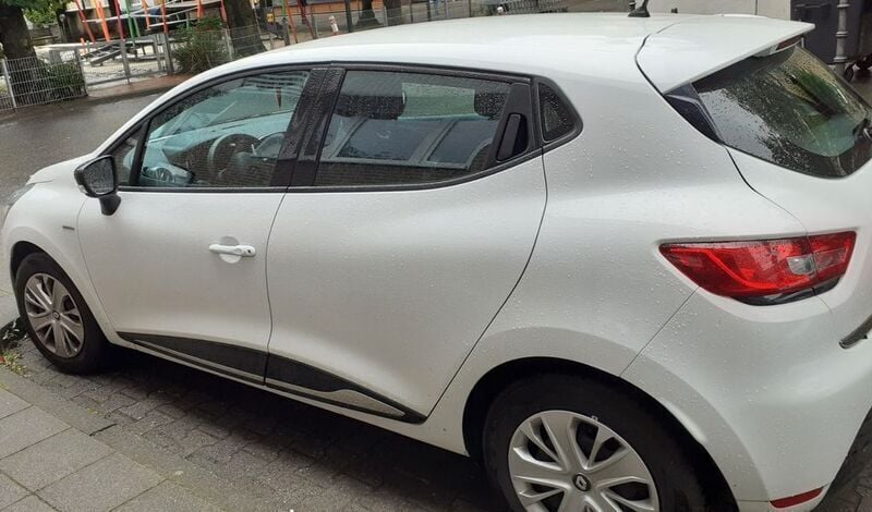 Gebraucht Renault Clio IV LIMITED 73 PS (53 kW) 2018 Weiß Kleinwagen