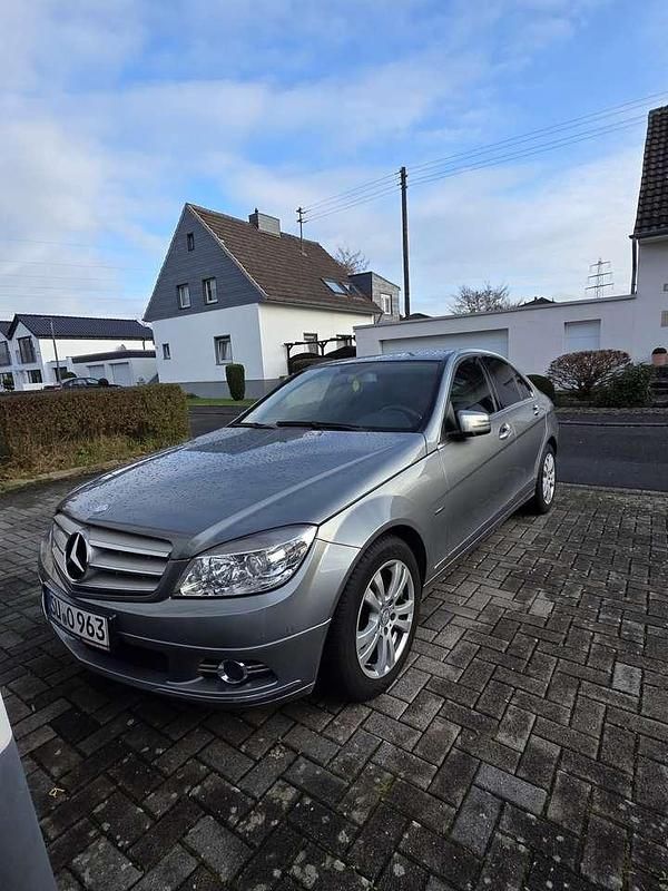 Gebraucht Mercedes C200 184 PS (135 kW) 2008 Grau Limousine