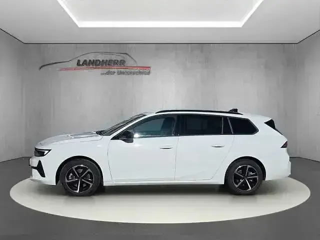 Gebraucht Opel Astra 131 PS (96 kW) 2024 Arktis weiss Kombi