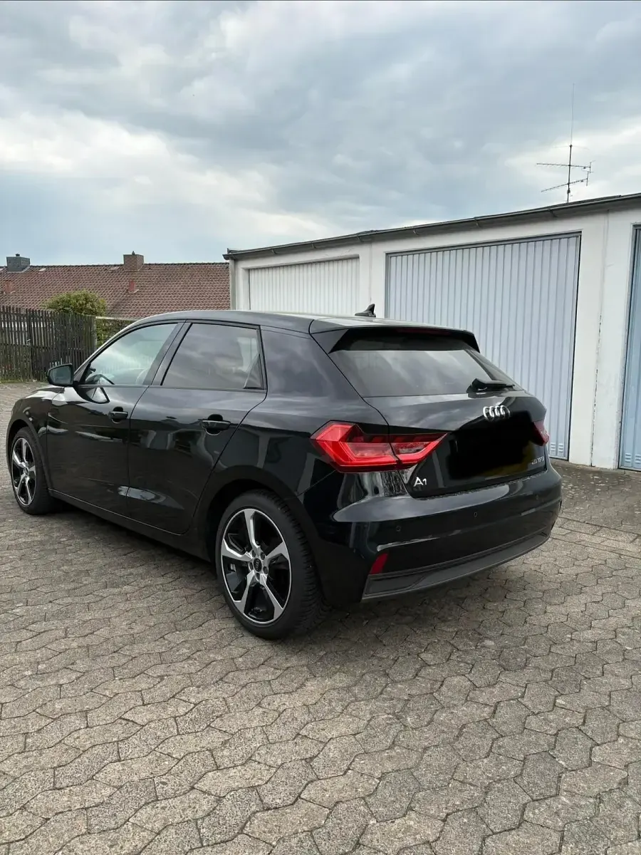 Gebraucht Audi A1 95 PS (69 kW) 2021 Schwarz SUV