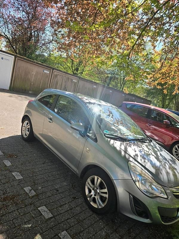 Second-hand Opel Corsa 70 CP (51 kW) 2012 Gri Hatchback