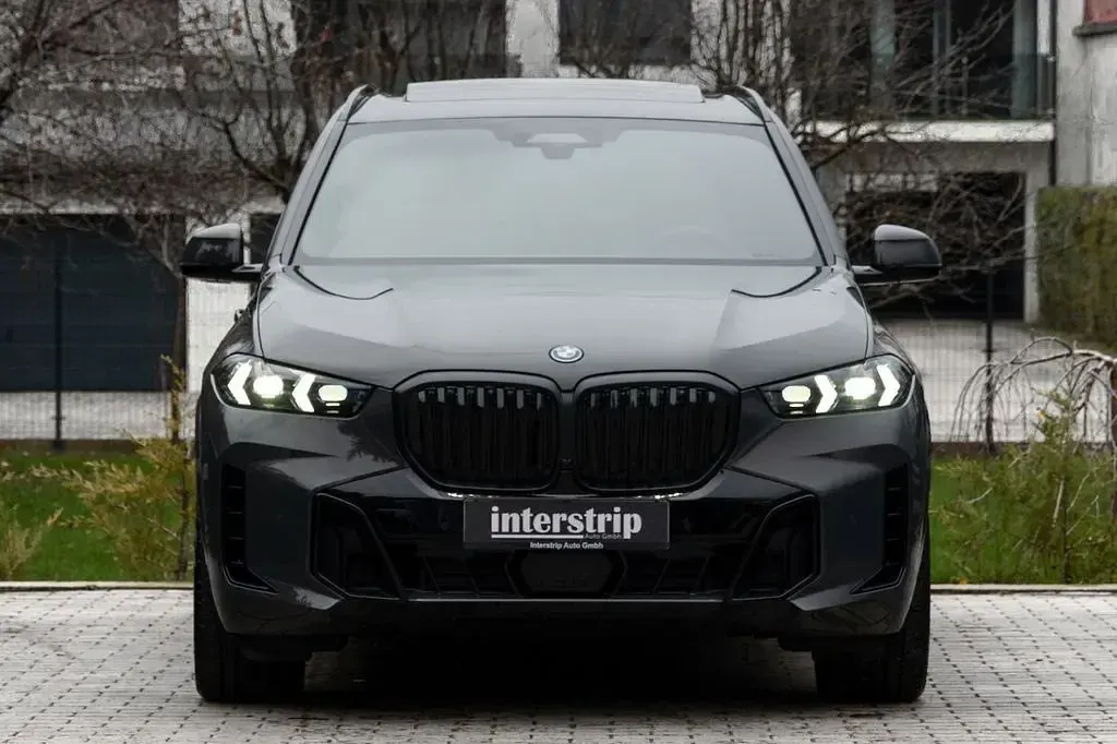 Gebraucht BMW X5 M Sport 489 PS (359 kW) 2025 Grau SUV