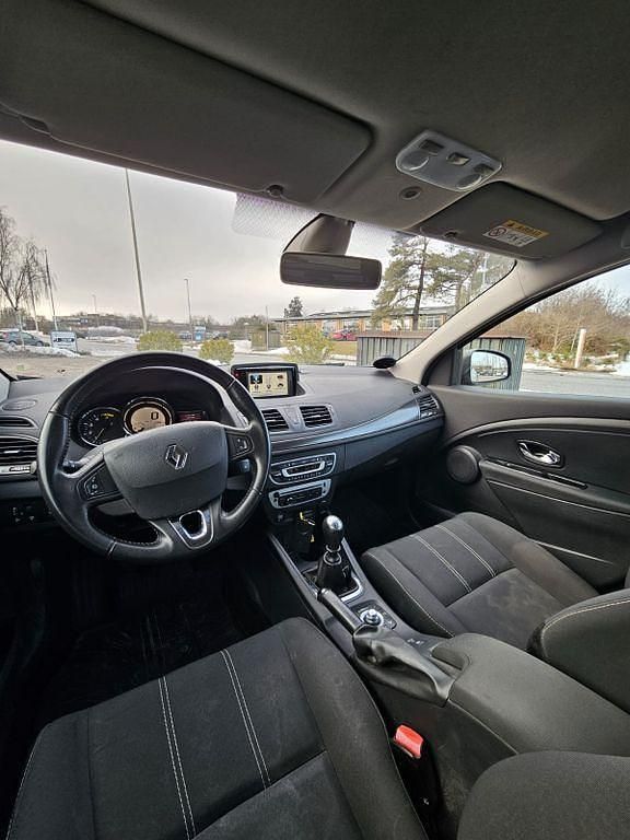 Gebraucht Renault Mégane III Expression 110 PS (80 kW) 2014 Schwarz Limousine