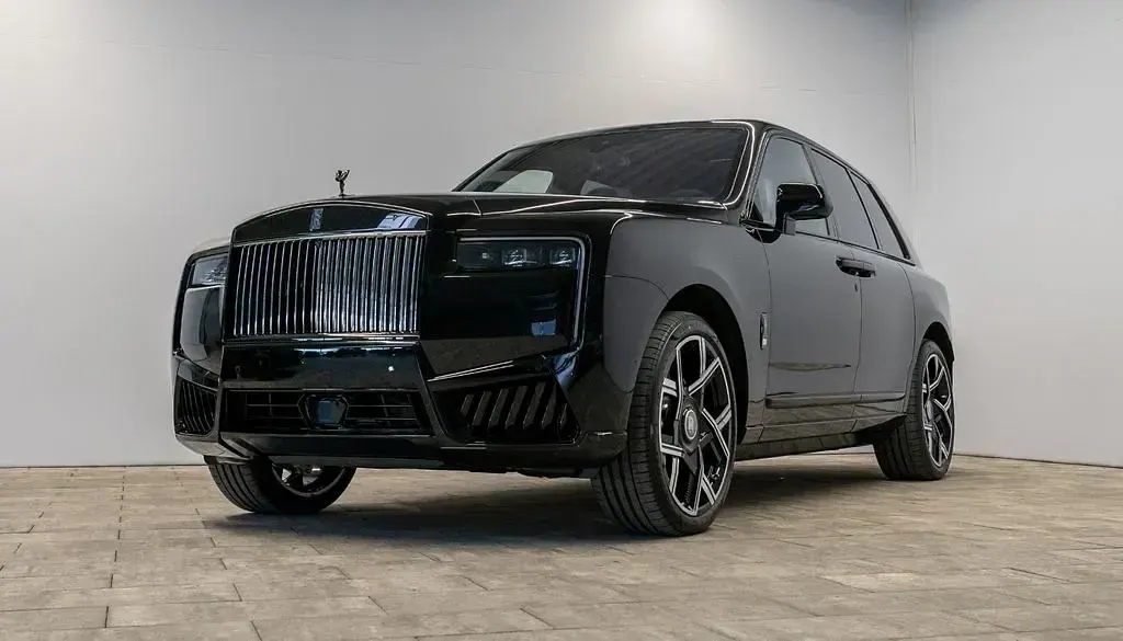 Neu Rolls Royce Cullinan 600 PS (441 kW) 2026 Schwarz SUV