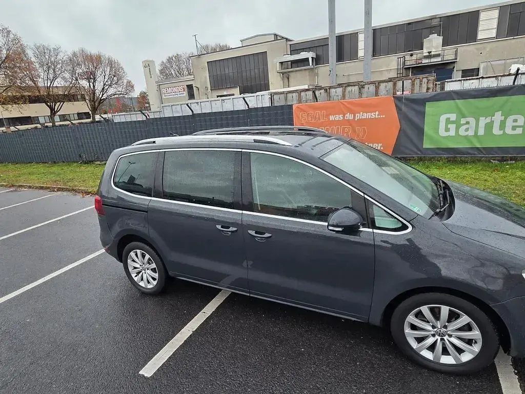Gebraucht VW Sharan 150 PS (110 kW) 2017 Grau Van / Kleinbus