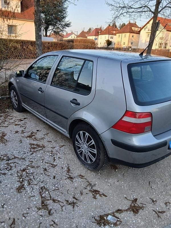 Gebraucht VW Golf IV 101 PS (74 kW) 2003 Grau Limousine