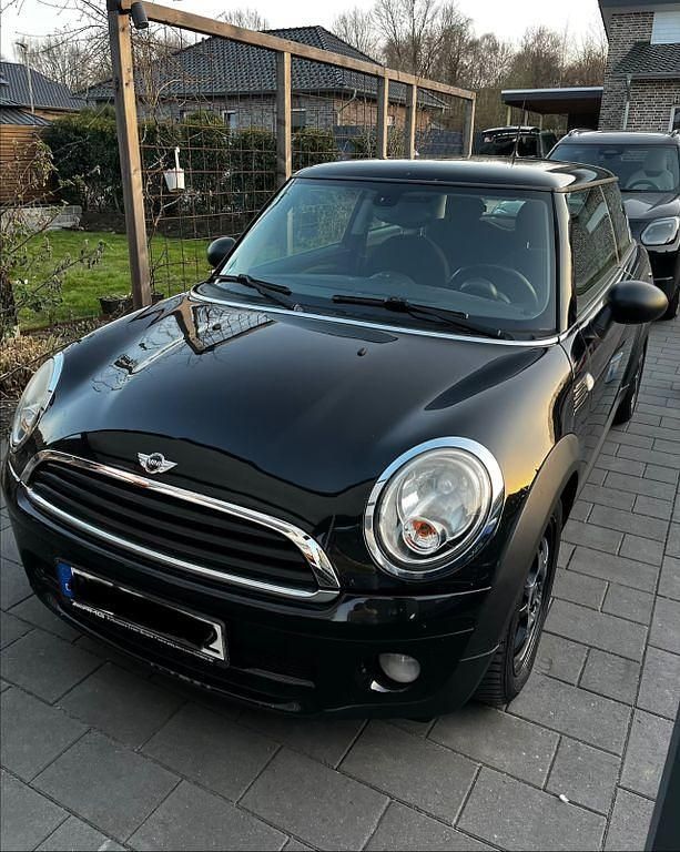 Gebraucht Mini One D 90 PS (66 kW) 2010 Schwarz Kleinwagen