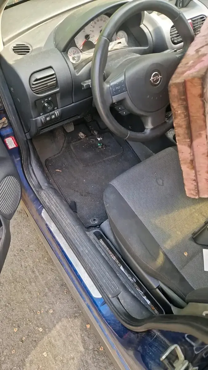 Gebraucht Opel Corsa 80 PS (58 kW) 2005 Kleinwagen