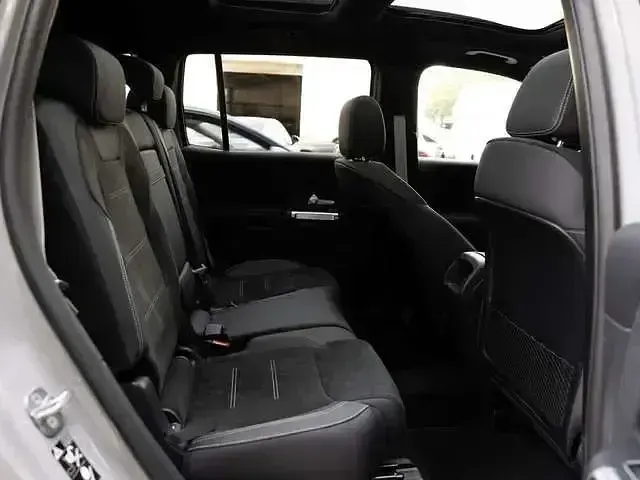 Gebraucht Mercedes GLB220 AMG 190 PS (139 kW) 2025 Grau SUV