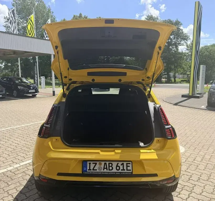 Gebraucht Renault 5 E-Tech Iconic 77 kW (106 PS) 2024 Schwarz Limousine