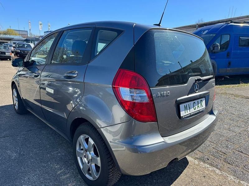 Gebraucht Mercedes A180 109 PS (80 kW) 2008 Grau Limousine