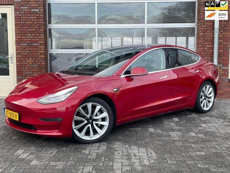 Rot Gebraucht 2019 Tesla Model 3 Long Range AWD Limousine | 18.100 € (Fairer Preis) - Bild 1/4