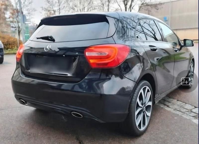 Gebraucht Mercedes A220 170 PS (125 kW) 2013 Schwarz Kleinwagen