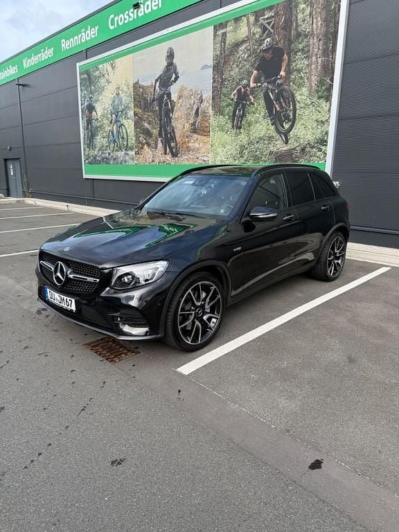 Schwarz Gebraucht 2018 Mercedes GLC43 AMG AMG SUV | 38.750 € (Guter Preis) - Bild 1/4