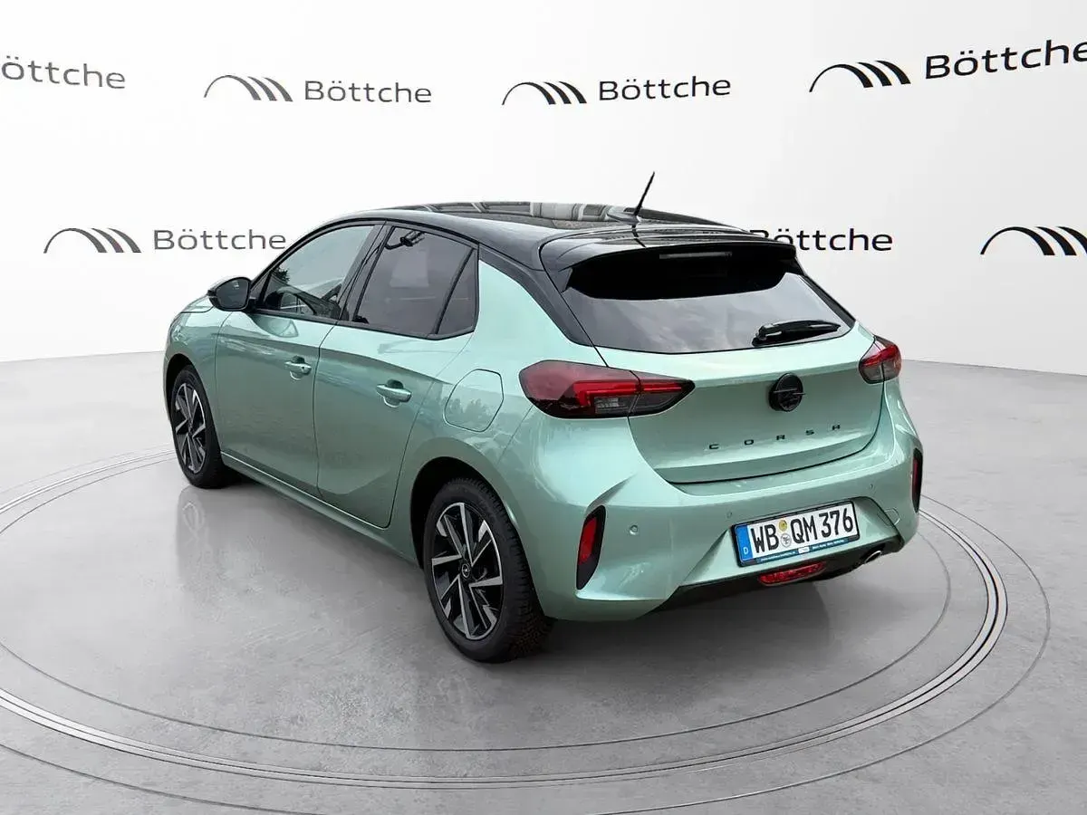 Gebraucht Opel Corsa 101 PS (74 kW) 2026 Typ aussenverkleidung metalliclackierung Kleinwagen