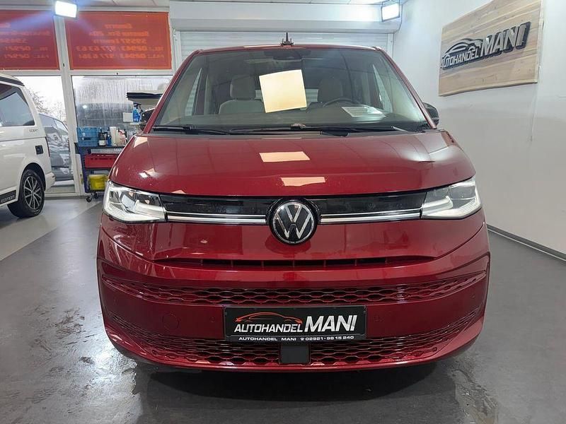 Gebraucht VW Multivan Basis 150 PS (110 kW) 2024 Rot Van