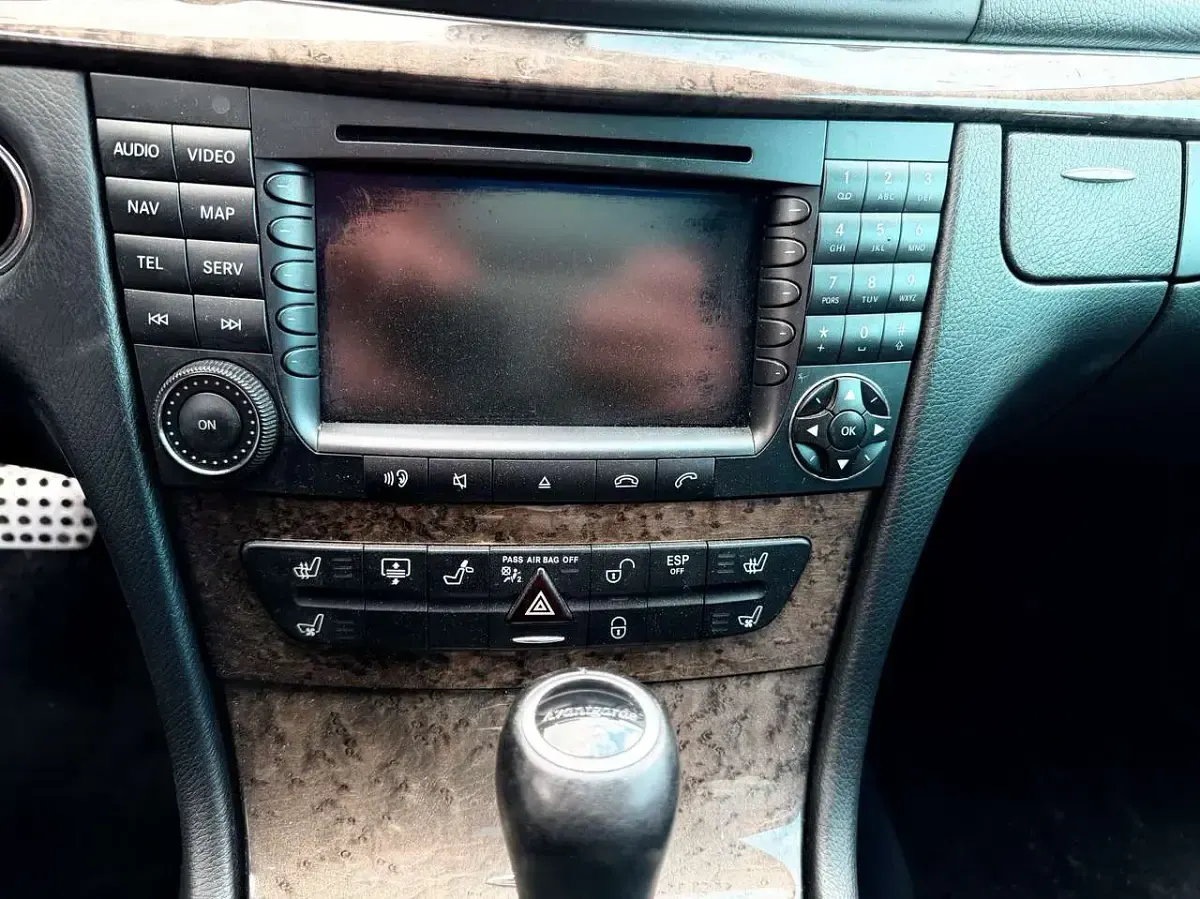 Brugt Mercedes E320 224 HK (164 kW) 2006 Sort Sedan