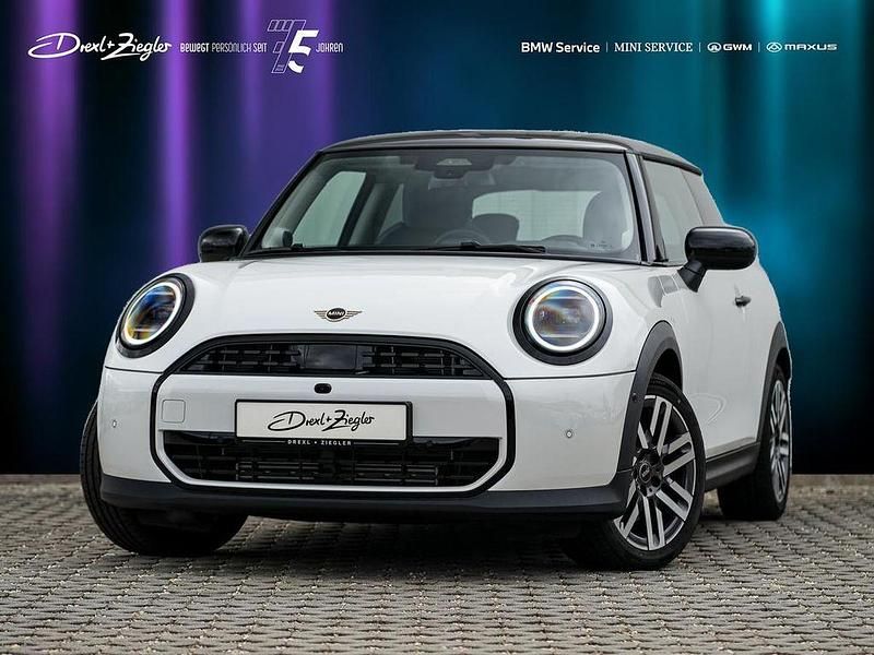 Nanuq white Gebraucht 2025 Mini Cooper Classic Kleinwagen | 31.990 € (Etwas zu teuer) - Bild 1/4