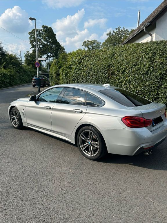 Silber Gebraucht 2018 BMW 420 Gran Coupé M Sport Coupé | 19.999 € (Fairer Preis) - Bild 1/4