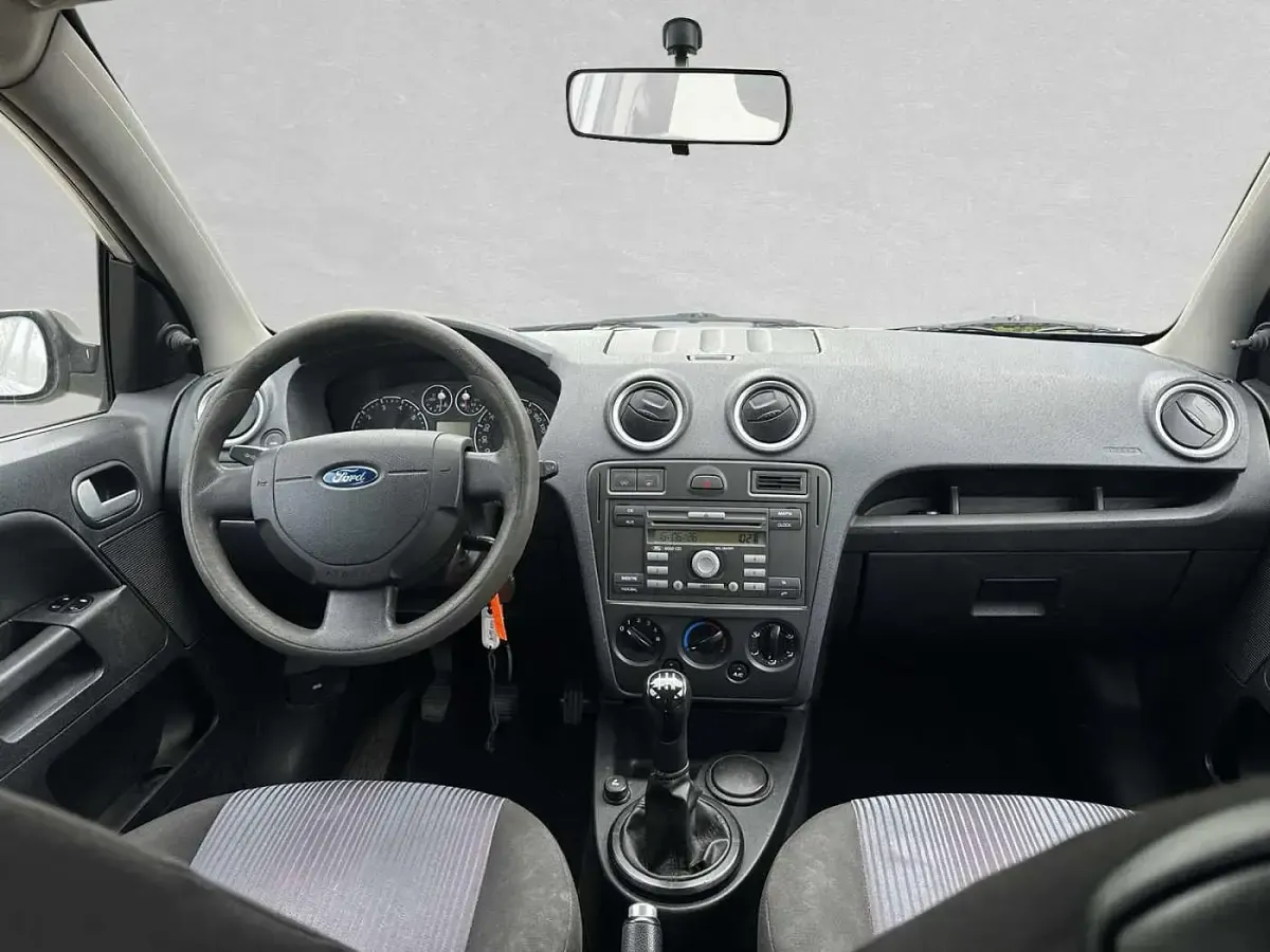 Gebraucht Ford Fusion Fun X 80 PS (58 kW) 2006 Silber Kleinwagen
