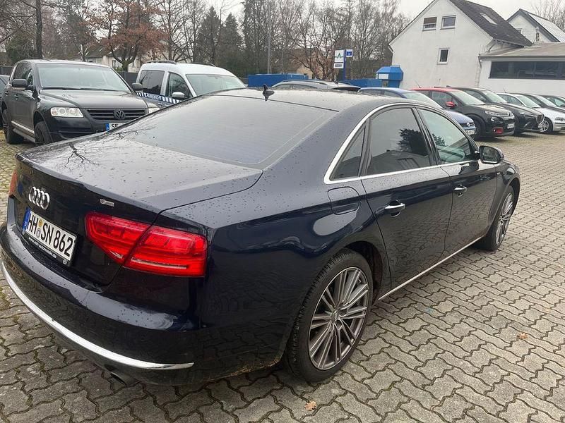Gebraucht Audi A8 290 PS (213 kW) 2010 Blau Limousine