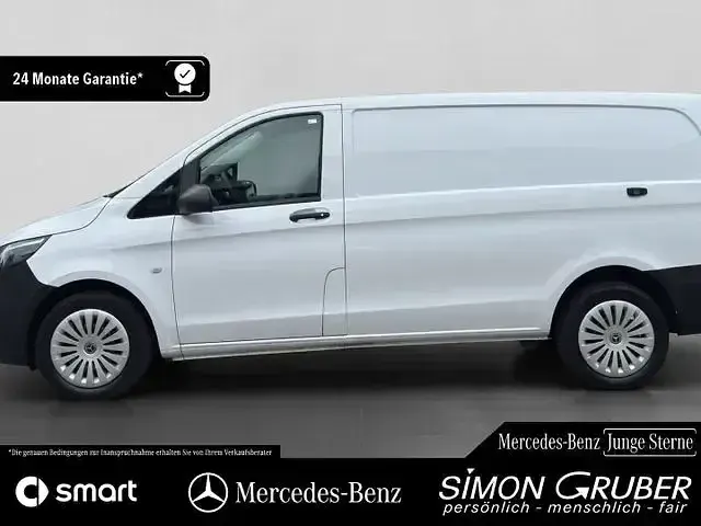 Gebraucht Mercedes Vito 163 PS (119 kW) 2024 Arktikweiß Van