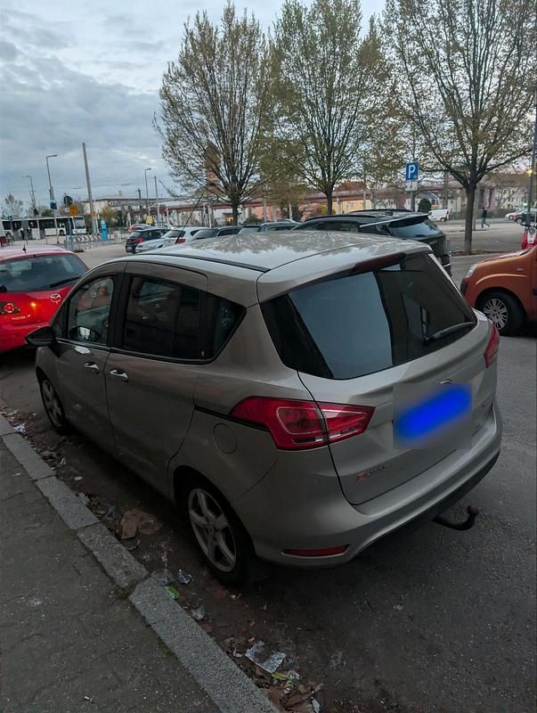 Gebraucht Ford B-MAX 101 PS (74 kW) 2016 Beige Van / Kleinbus