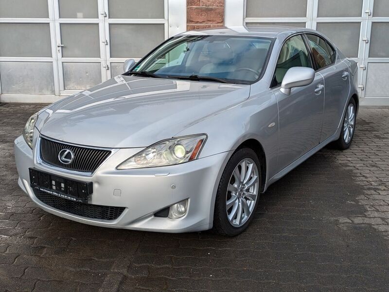 Silber Gebraucht 2007 Lexus IS250 Luxury Line Limousine | 6.280 € (Fairer Preis) - Bild 1/4