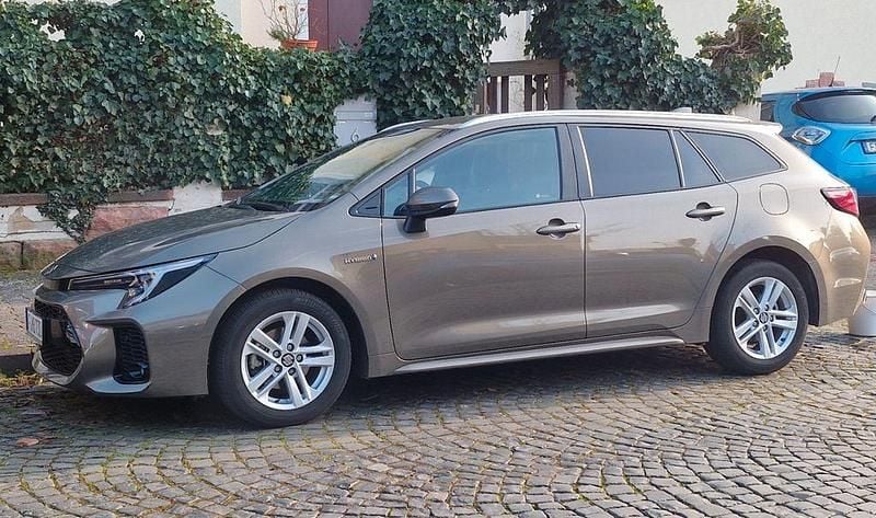 Gebraucht Suzuki Swace Comfort+ 140 PS (102 kW) 2024 Braun Kombi