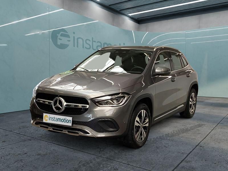 Grau Gebraucht 2023 Mercedes GLA200 SUV | 37.799 € (Fairer Preis) - Bild 1/4
