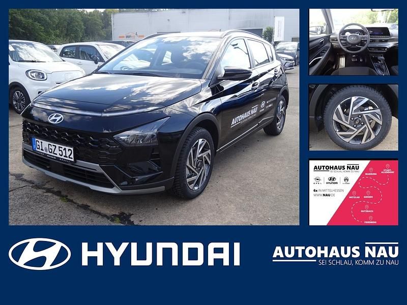 Phantom black / met Gebraucht 2025 Hyundai Bayon Trend SUV | 26.990 € - Bild 1/4