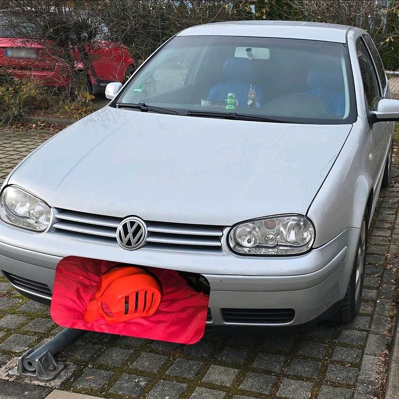 Gebraucht VW Golf IV 105 PS (77 kW) 2003 Silber Kleinwagen