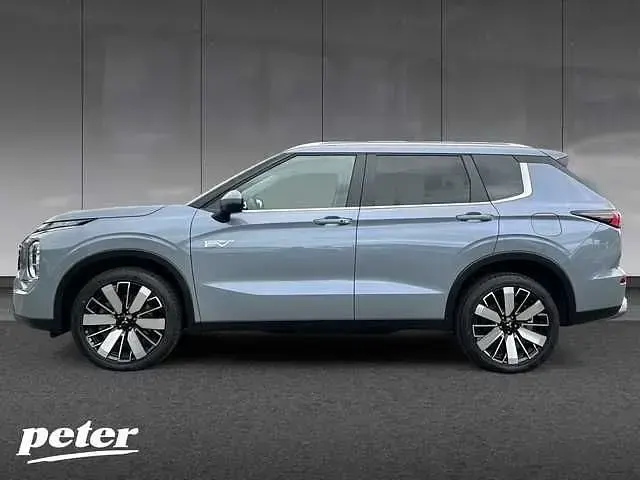 Gebraucht Mitsubishi Outlander P-HEV Intro Edition 306 PS (225 kW) 2025 Grau SUV