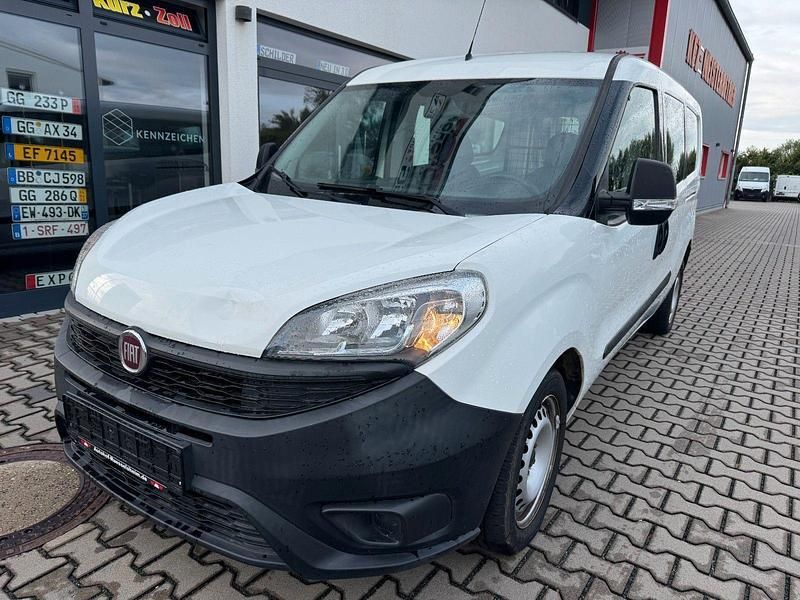 Weiß Gebraucht 2018 Fiat Doblò Van / Kleinbus | 5.990 € (Superpreis) - Bild 1/4