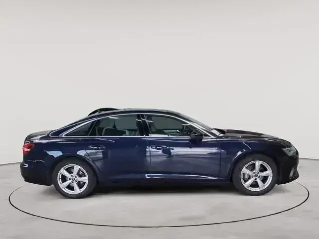 Gebraucht Audi A6 Sport 204 PS (150 kW) 2022 Blau Limousine