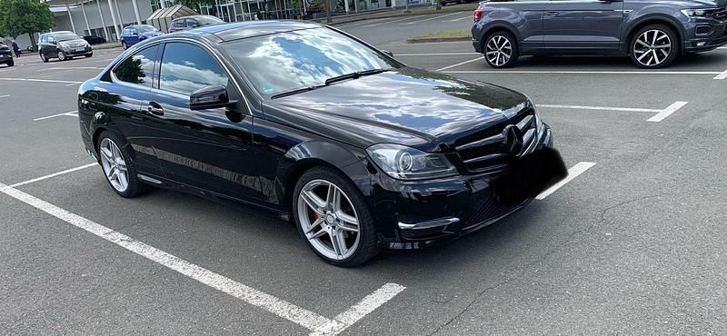 Gebraucht Mercedes C220 Avantgarde 2012 Schwarz Coupé