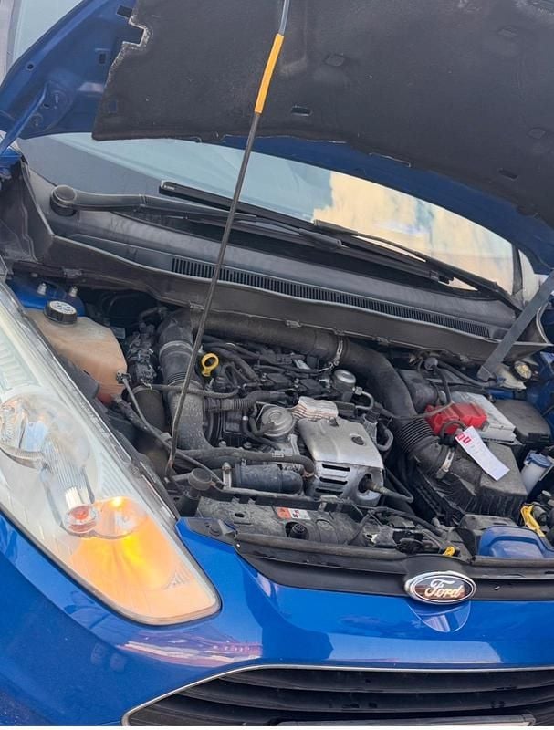 Second-hand Ford B-MAX 101 CP (74 kW) 2013 Albastru Monovolum