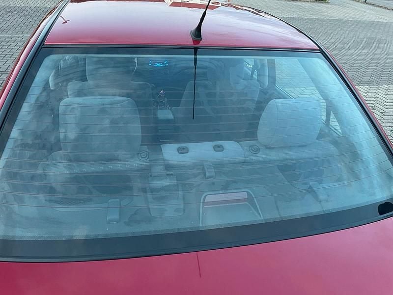 Gebraucht Mitsubishi Lancer 98 PS (72 kW) 2003 Rot Limousine