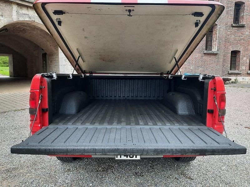 Gebraucht Dodge Ram 235 PS (172 kW) 1997 Rot Abholung