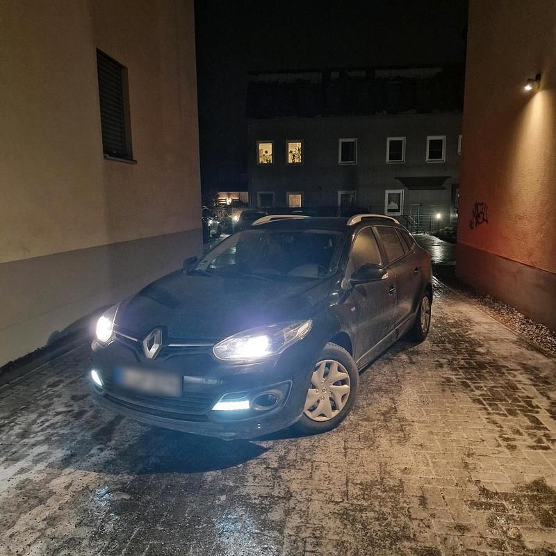 Gebraucht Renault Mégane GrandTour 110 PS (80 kW) 2014 Schwarz Kombi